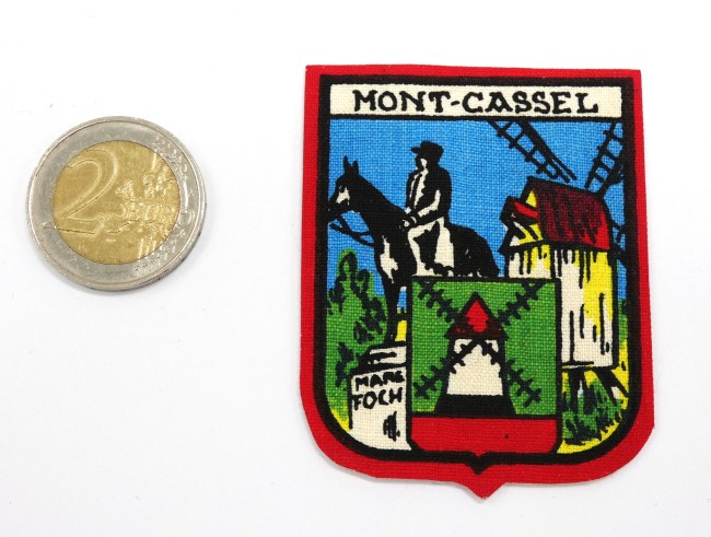 Ecusson brodé ville MONT - CASSEL 