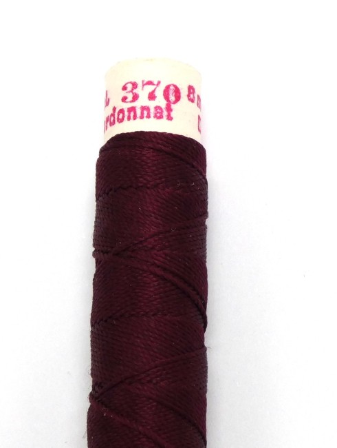 Fil de soie à broder Gutermann C 370