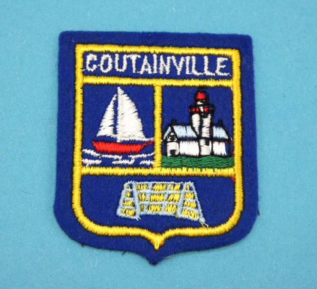 Ecusson brodé ville COUTAINVILLE 