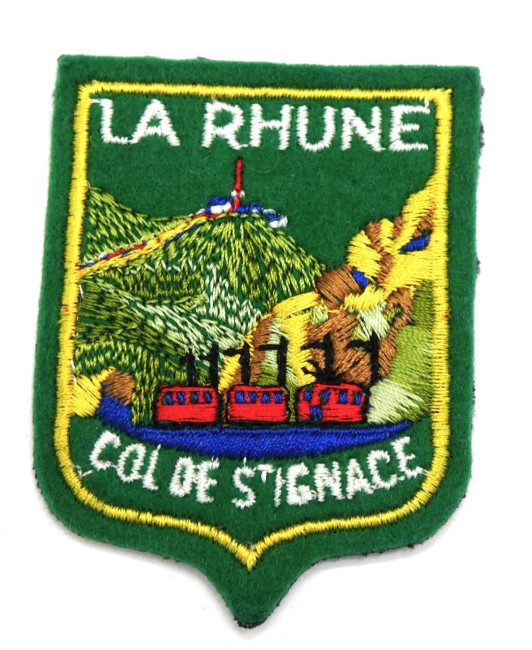 P1110207 Ecusson brodé ville La Rhune col de st Ignace