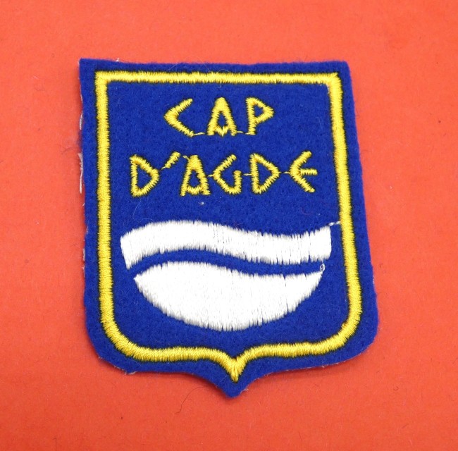 Ecuson brodé CAP D 'AGDE ( occasion ) 