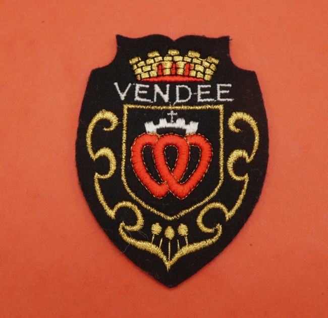 P1090364 Ecusson meresse brodé Vendée