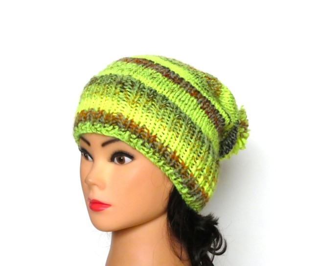 P1010722 Bonnet femme jaune fluo / muliticlore