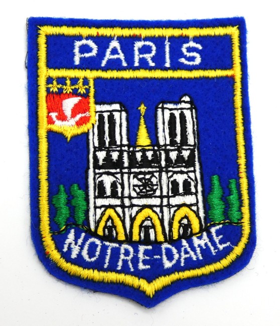 Ecusson brodé  ville Paris Notre - Dame