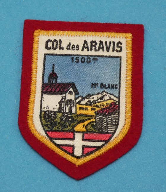 P1020428 Ecusson brodé Col des AVARIS 1500 m