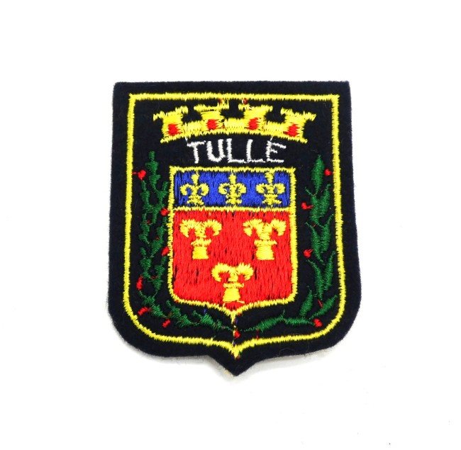P1100774 Ecusson brodé ville TULLE