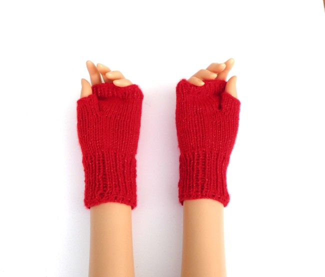 P1030651 Mitaines rouge pailleté avec pouce