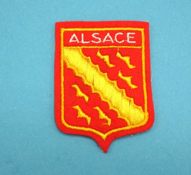 P1050037 Ecusson brodé ville ALSACE