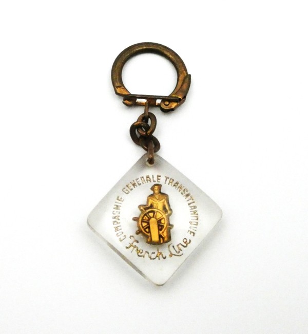 P1050204 Porte clé inclusion compagnie générale transatlantique