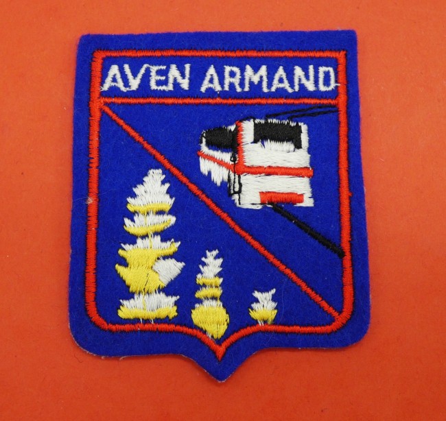 Ecusson brodé AVEN ARMAND 