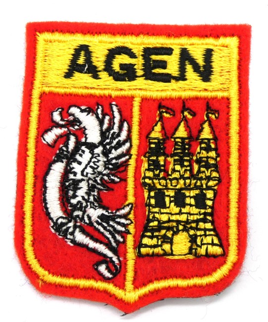 P1070997 Ecusson brodé ville AGEN