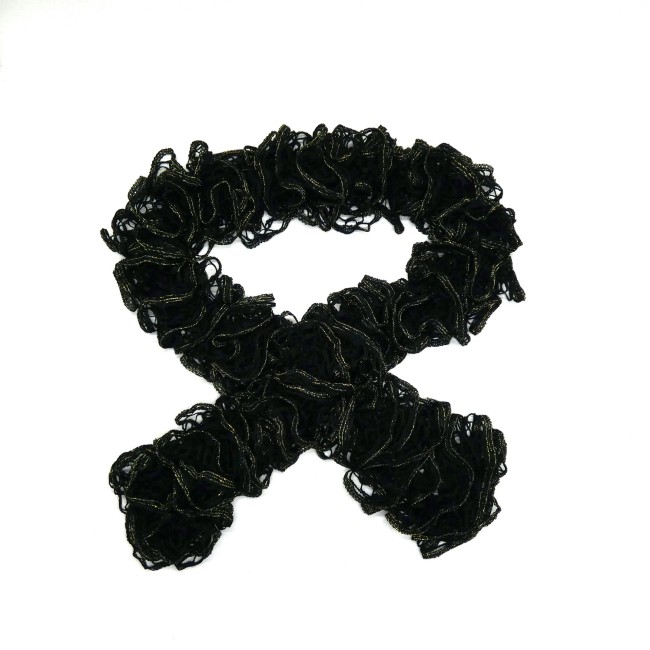 Echarpe noir bordure doré or 