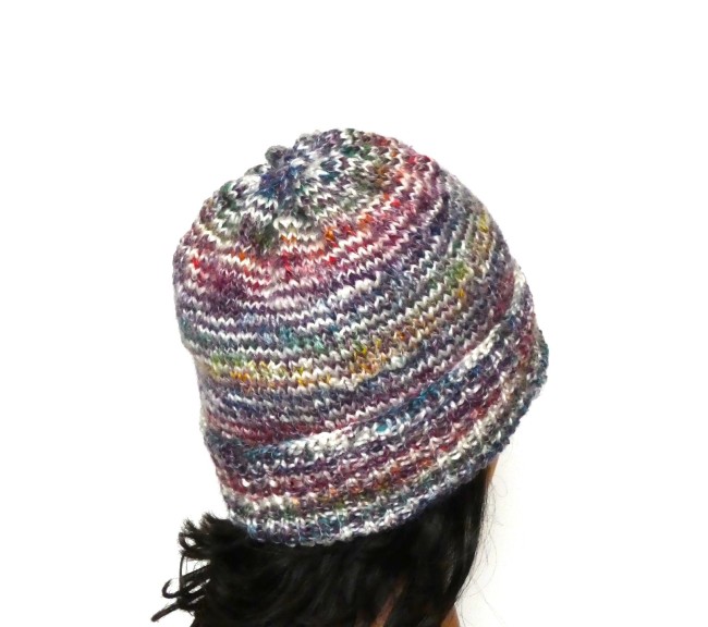 P1010716 Bonnet multicolore laine plassard nuit Blanche tricoté main
