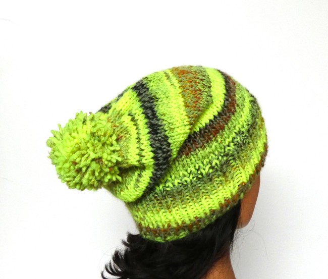 P1010726 Bonnet femme jaune fluo / muliticlore