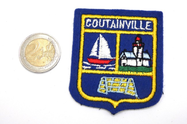 Ecusson brodé ville COUTAINVILLE 