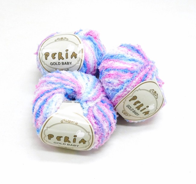 3 pelotes de fil à tricoter PERIA Baby Gold aspect fil peluche 