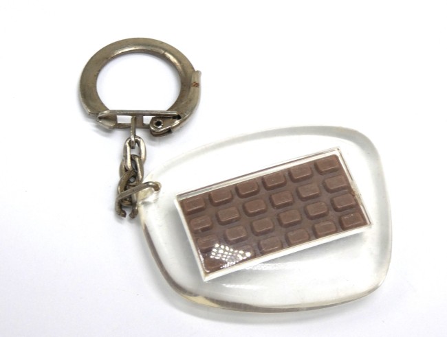 P1050941 Porte clé publicitaire chocolat Suchard Milka