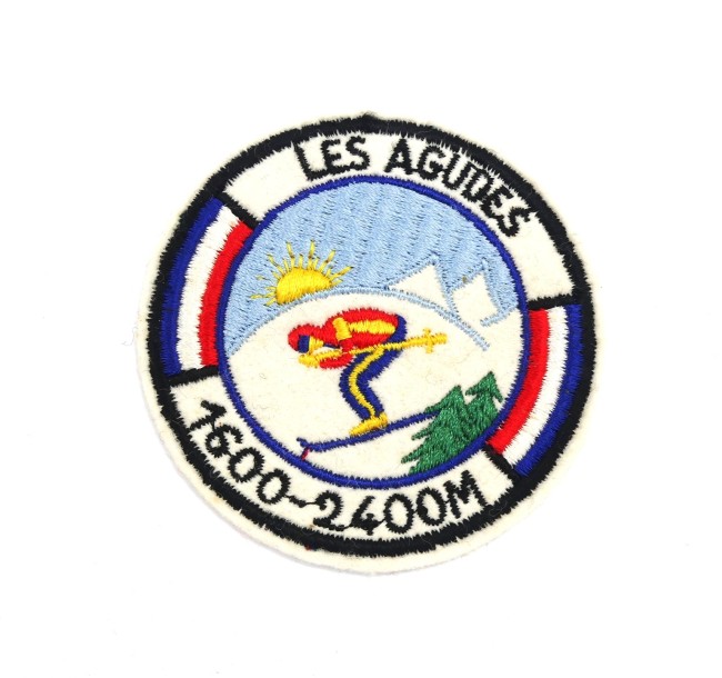 Ecusons brodé montagne Les Agudes 1600 - 2400 M