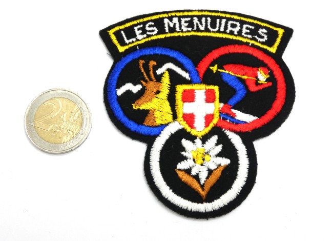 P1090584 Ecusson brodé Les Menuires