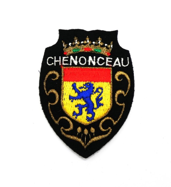 P1020052 Ecusson brodé ville Chenonceau