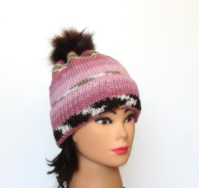 P1010642 Bonnet femme rose / marrron Ice Yearn tricoté main