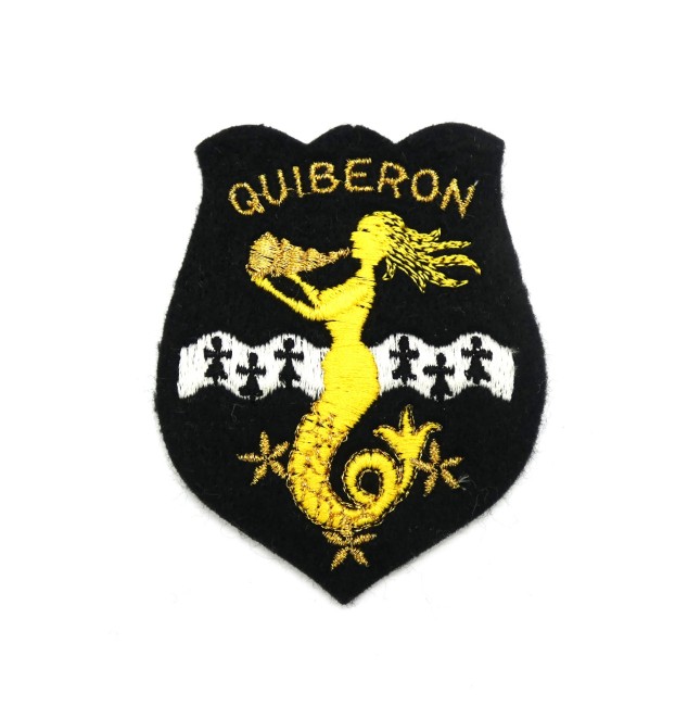 P1090323 Ecusson meresse brodé ville QUIBERON