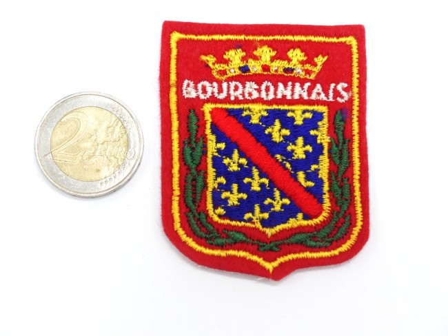 Ecusson ancien brodé ville Bourbonnais 