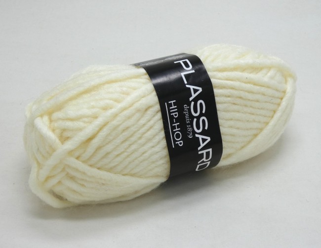 Laine plassard hip hop  C 27 écru