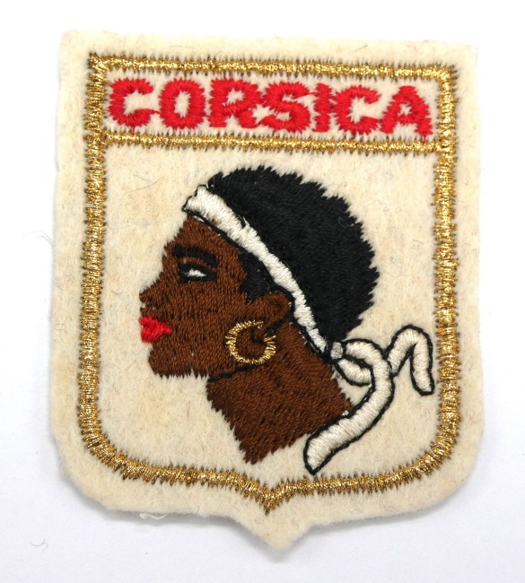 P1040930 Ecusson brodé CORSICA ( Corse )