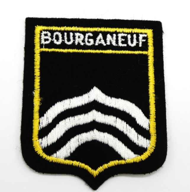 P1080554 Ecusson brodé ville BOURGANEUF