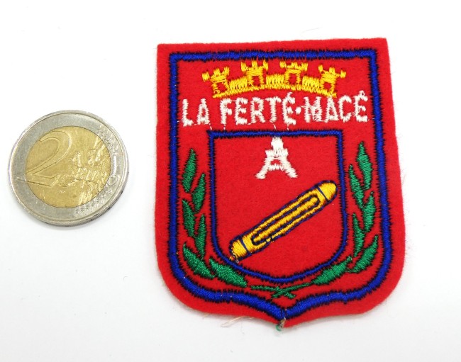 Ecusson brodé ville La Ferté - Macé