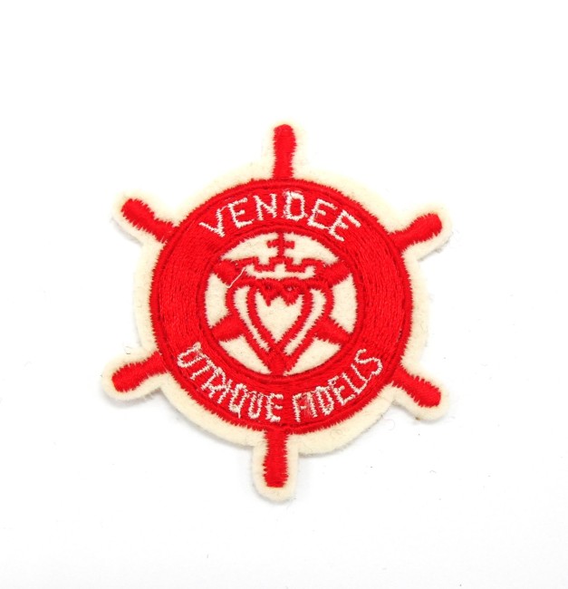 P1020028 Ecusson brodé gouvernail ville Vendéé