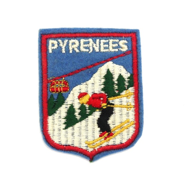 Ecusson ancien brodé Pyrénées