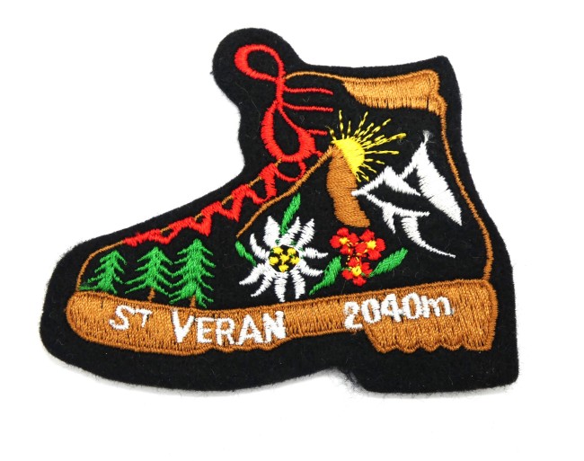 Ecusson chaussure montagne St VERAN 2040 m 
