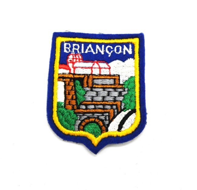 Ecusson feutrine brodé ville Briançon