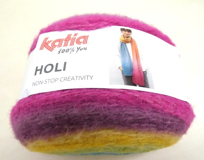 P1050782 Une pelote 200 gr Fil à tricoetr KATIA HOLI C 506