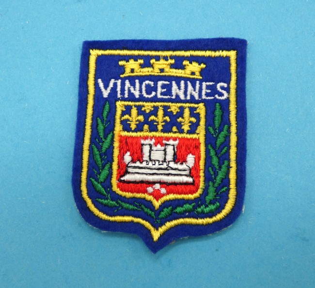 P1110604 Ecusson brodé ville Vincennes