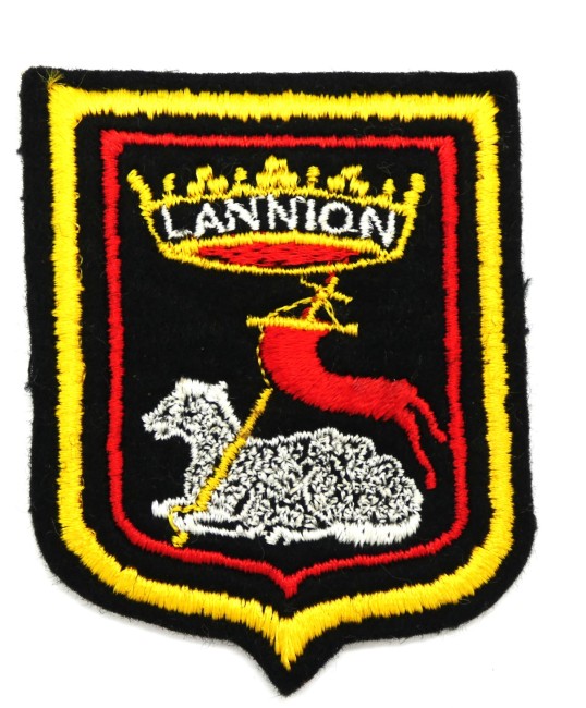 P1020084 Ecusson brodé ville LANNION