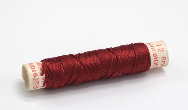 Fil de soie à broder Gutermann C 12
