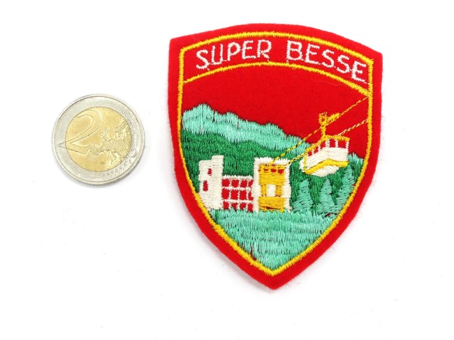 Ecusson brodé Super Besse