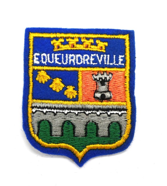 P1110618 Ecusson brodé ville Equeurdreville à coudre