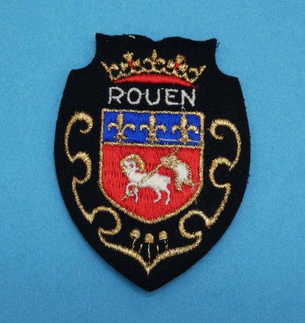 P1030766 Ecusson meresse brodé ville ROUEN