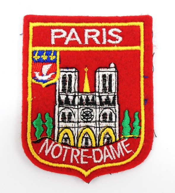 Ecusson brodé ville Paris Notre - Dame à coudre