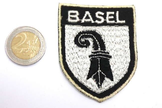 P1040590 Ecusson brodé ville Basel