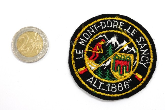 Ecusson brodé Le Mont - Dore - Sancy 1886 M à coudre