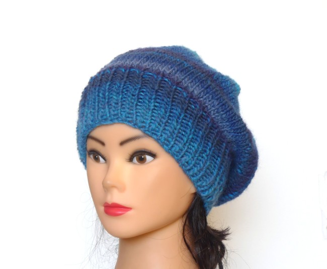 Béret femme laine bleu turquoise C 7851