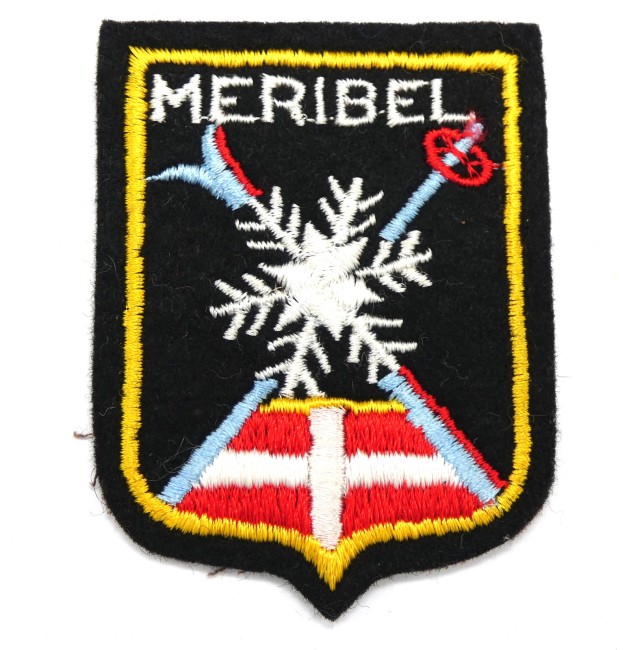 P1050010 Ecusson brodé ville MERIBEL flocon neige