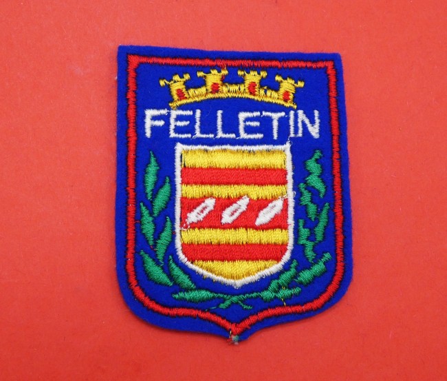 P1110379 Ecusson brodé ville Felletin