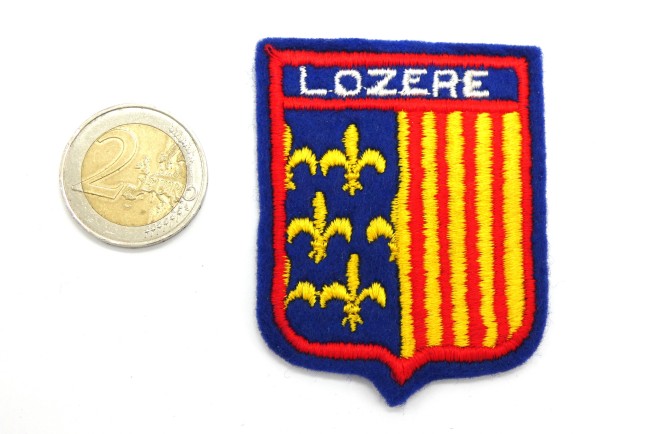 P1040505 Ecusson brodé ville Lozère