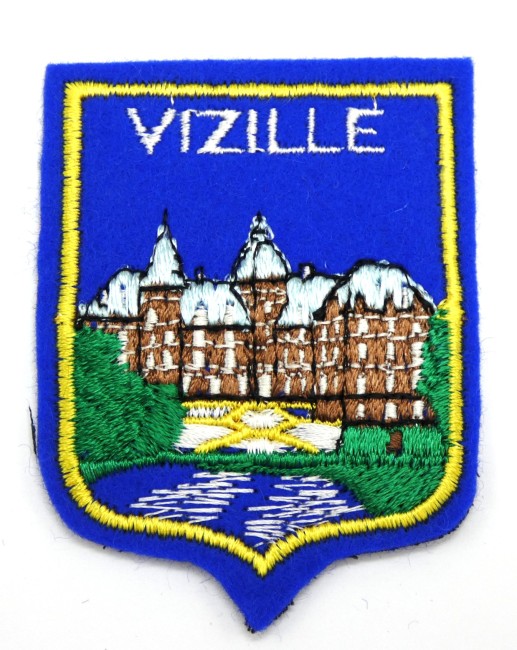 P1070323 Ecusson ville Brodé VIZILLE
